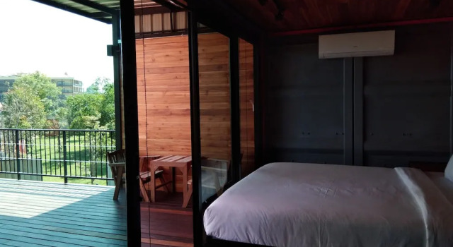 Номер Standard с балконом Kong Resort Vangvieng