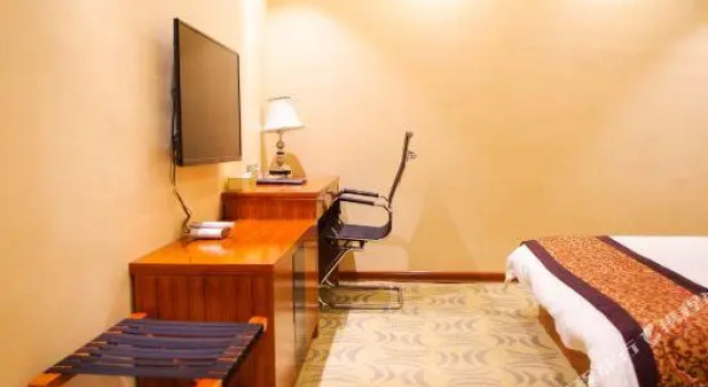 Zhonghai Business Hotel, Prenota Hotel Hotel a Huaibei con parcheggio, Parcheggio