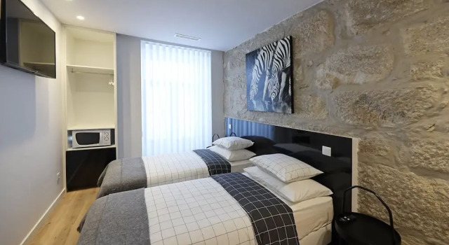 FLH Porto Downtown GuestHouse, Rezervovat Hotel Hotely v Porto se snídaní, Snídaně