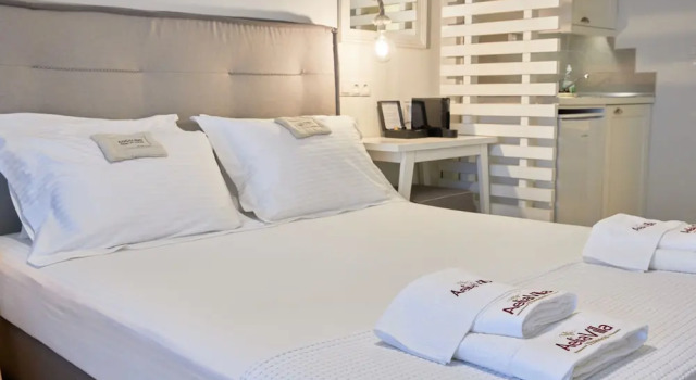 Студия Comfort с балконом Aelia Villa