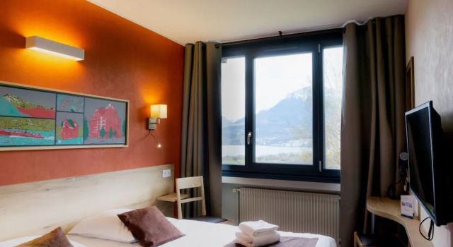 Village Club Les Balcons du Lac dAnnecy - Neaclub, Забронировать Курортный отель Отели Озера Анси с бассейном, Бассейн