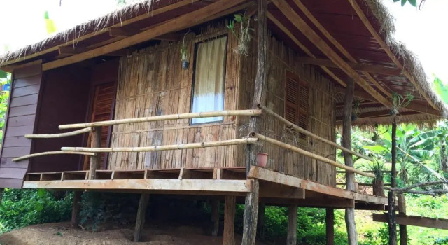 Tree Lodge, Rezerwuj Hotel Hotele w Mondulkiri Province z parkingiem, Parking