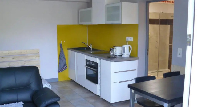 Апартаменты STUDIO ENTRE SAVINES ET EMBRUN PRES DU LAC DE SERREPONçON