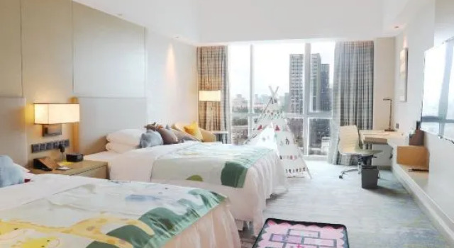 Семейный номер Standard с видом на реку Four Points by Sheraton Jiaxing