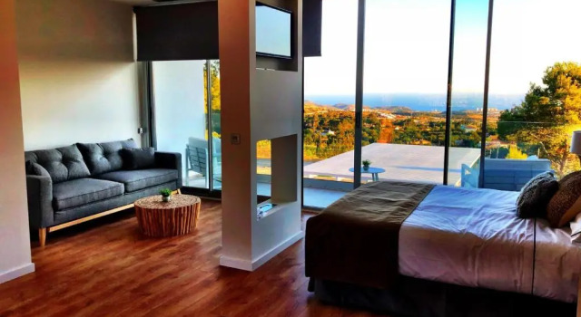 Puig Campana Nature Suites Hotel & BTT