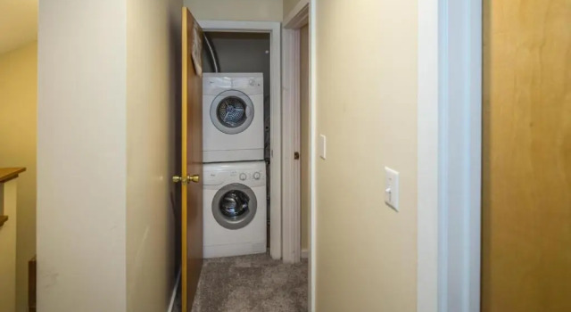 Pinnacle E26, Varaa Hotelli Hotellit New England uima-altaalla, Uima-allas