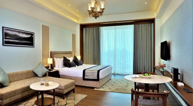 Номер Premium с балконом Gift City Club, a member of Radisson Individuals