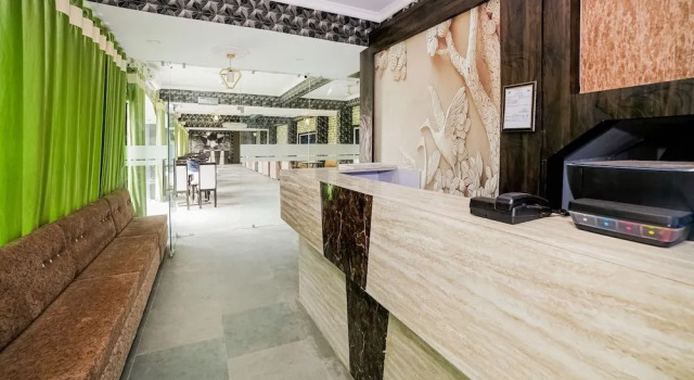 OYO 41923 Prema Kunj Resort, Rezerwuj Ośrodek wypoczynkowy Jhansi Indie