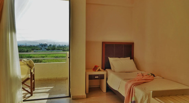 Трёхместный номер Standard с видом на сад Kokoni Beach Hotel