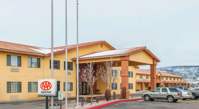Quality Inn & Suites Grants - I-40, Buchen Sie Hotel Grants New Mexico