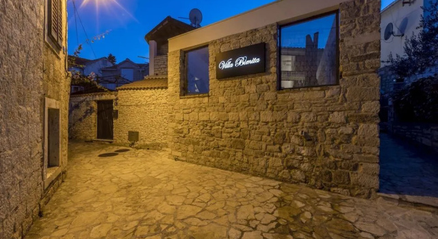 Sun Spalato Villa Bimita, Забронировать Вилла Отели Супетар 4 звезды, 4*