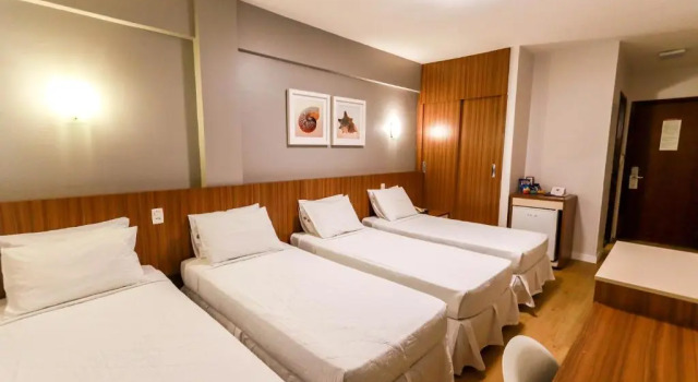 Четырёхместный номер Standard Hotel Pires by Pires - Balneario Camboriu