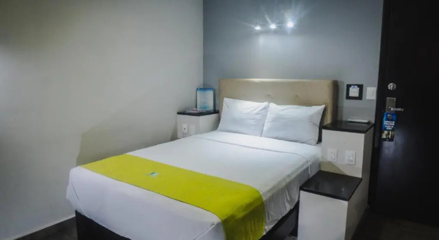 Номер Standard HOTEL CAREYES