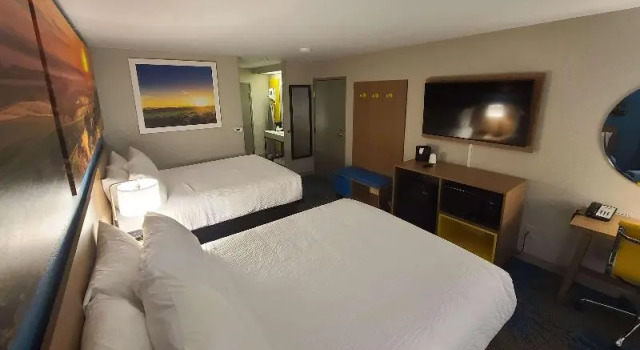 Номер Standard Days Inn by Wyndham Johnson Creek