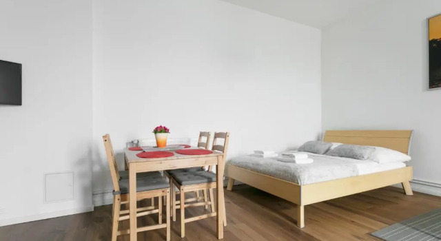 Апартаменты City Studio Apartment for 4, near Sonnenallee