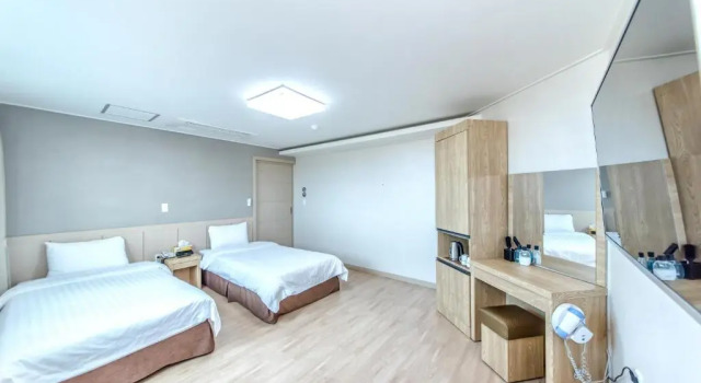 Двухместный номер Superior Jungmoon City Hotel & J-hill Hotel