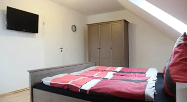Ferienhaus Thormarcon, Забронировать Отель Гёрен-Леббин Мекленбургское поозёрье