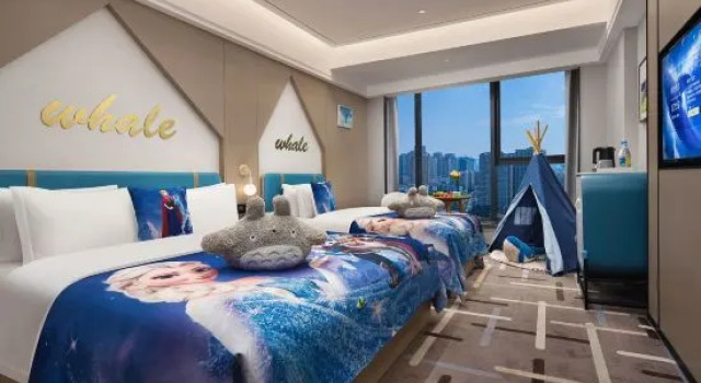 Семейный тент Mr. Whale Hotel
