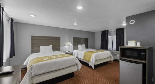 Четырёхместный номер Classic Budget Lodge