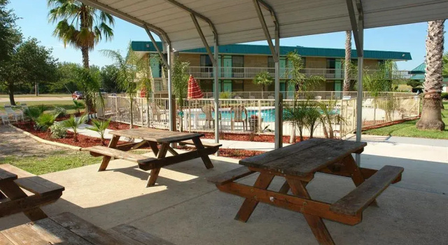 Sky Palace Inn & Suites By Jasper Beeville, Réserver Hôtel Beeville Texas