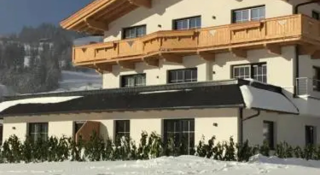 Eggerbauer, Rezerwuj Hotel Hotele w Tyrol z parkingiem, Parking