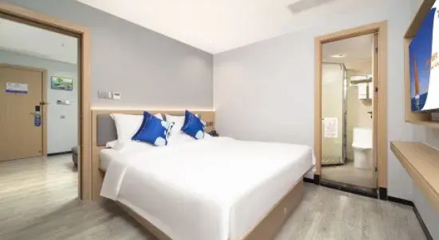 Люкс Deluxe Yeste Hotel (Huizhou Huiyang Shizheng Square)