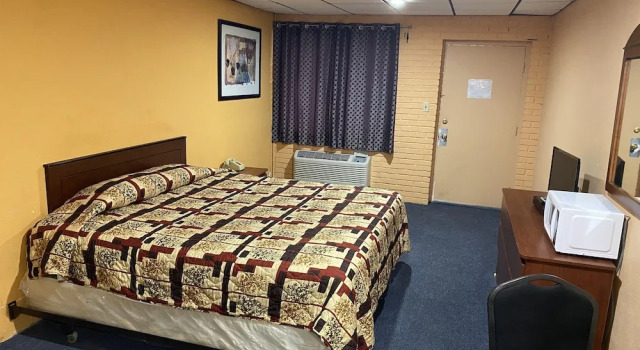 Deer Park Motor Inn, Book Mini-hotel Deer Park New York State