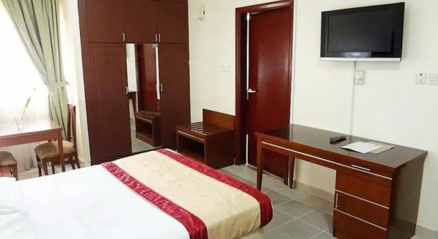 London Crown 2 Hotel Apartments