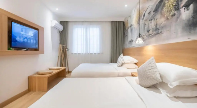 Двухместный семейный номер Standard NO.5 Vogue Hotel Suzhou