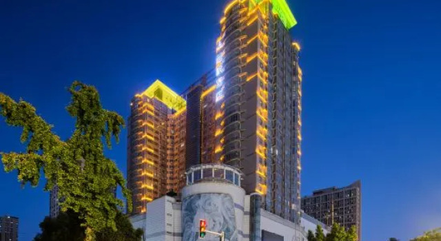 Lavande Hotel （Shangqiu High-speed Railway Station Grand Plaza Branch）, Book Hotel Shangqiu Henan