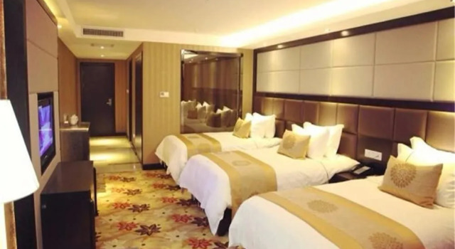 Kunming Gushen Hotel, Rezerwuj Hotel Hotele w Kunming z parkingiem, Parking