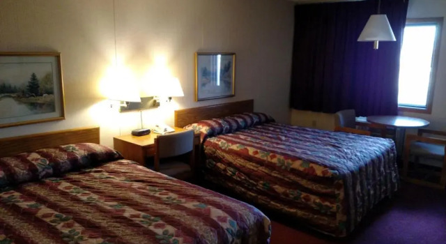 Четырёхместный номер Standard Beartooth Inn