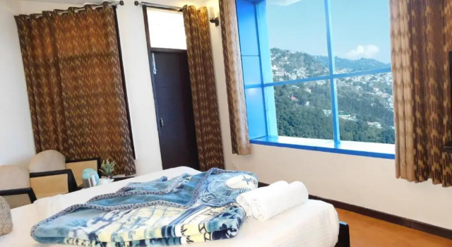 Номер Standard с видом на горы Hotel Crystal Palace