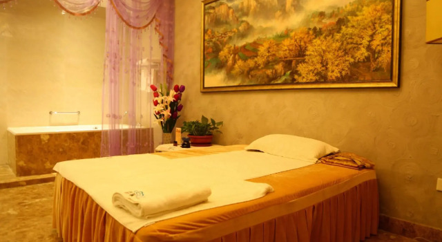 Lancui Lake Tian Mu Hot Spring Resort, Buchen Sie Resort SPA-Hotels in Weifang, SPA
