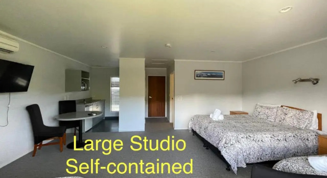 Студия с красивым видом из окна Oasis Motel & Holiday Park Turangi