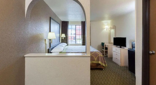 Номер Standard Super 8 Tulsa Downtown East