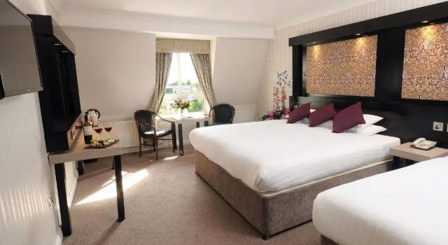Двухместный номер Standard Flannerys Hotel