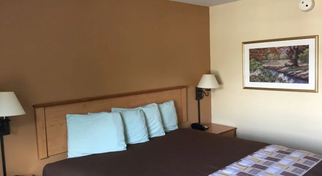 Двухместный номер Standard Hometown Inn-Soddy Daisy