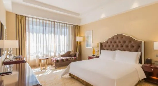 Люкс Executive Yulong International Hotel