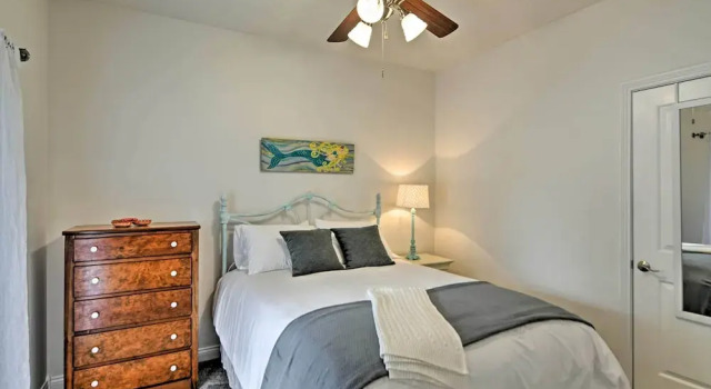 Cozy Pass Christian House - Steps From Beach, Buchen Sie Ferienhaus Pass Christian Mississippi