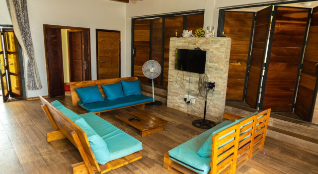 La Villa Aphro Benin, Book Villa Hotels in Ouidah with Parking, Parking