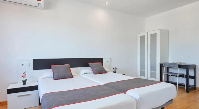 Hostal Mas Ferrer, Buchen Sie Hostel Hostels in Girona, Hostel