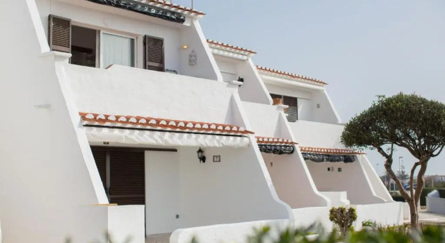 El Faro 8, Rezerwuj Hotel Hotele w Minorka z parkingiem, Parking