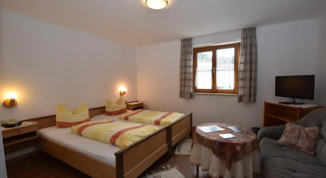 Hotel Gasthof Schäffler, Varaa Hotelli Hotellit Baijeri pysäköinnillä, Pysäköinti