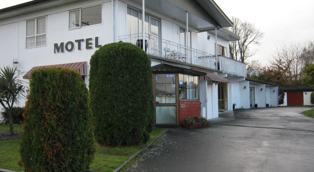 Adelphi Motel, Rezerwuj Motel Hotele w Auckland Region z parkingiem, Parking