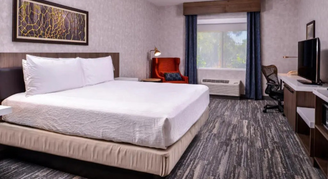 Номер Standard с видом на реку Hilton Garden Inn Bend