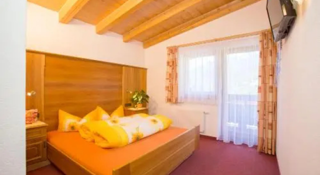 Haus Alois, Prenota Hotel Hotel a Tirolo con parcheggio, Parcheggio
