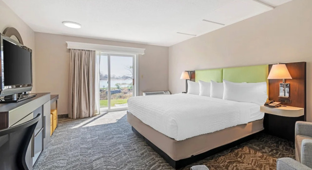 Двухместный номер Standard с видом на реку Ogunquit River Inn & Suites