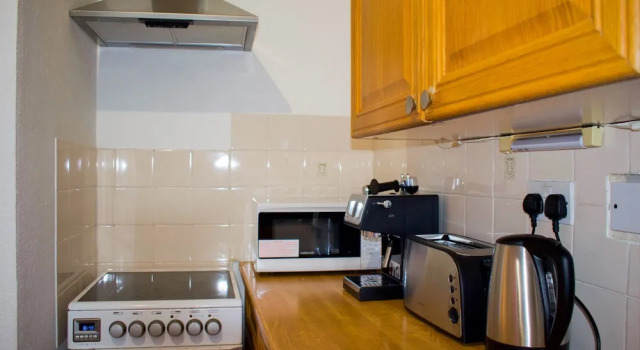 Bright and Spacious Home by Leith Walk, Prenota Hotel Hotel a Lothian con parcheggio, Parcheggio