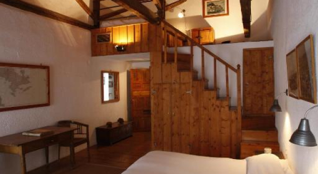 Четырёхместный номер Standard с видом на сад Bratsera Boutique Hotel